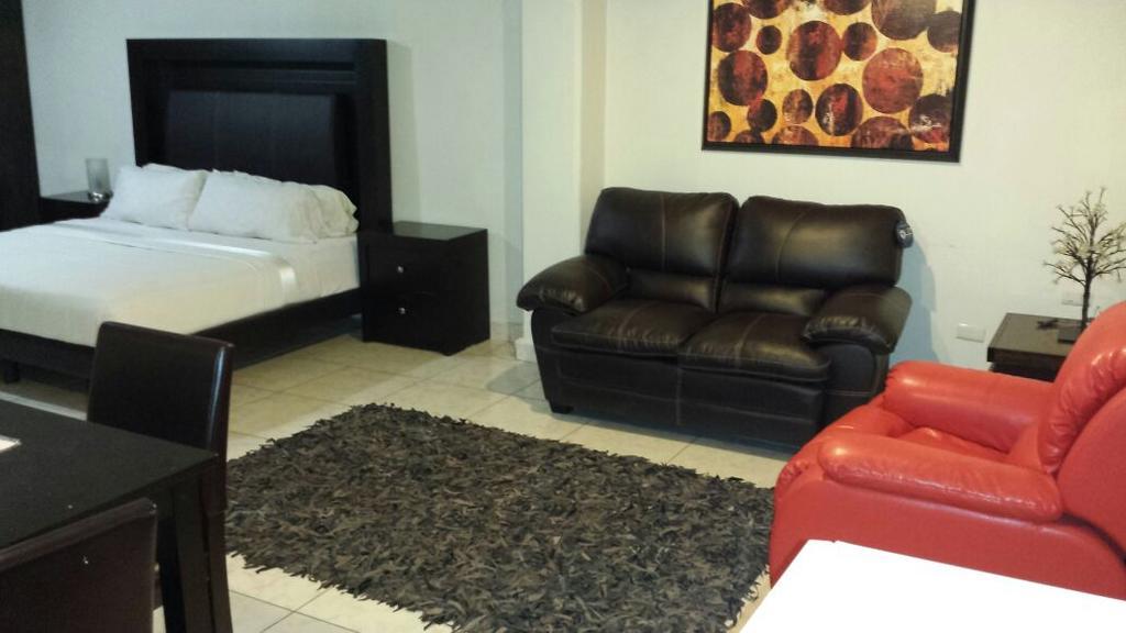 Premier Hotel Suites Ciudad Obregón Екстериор снимка